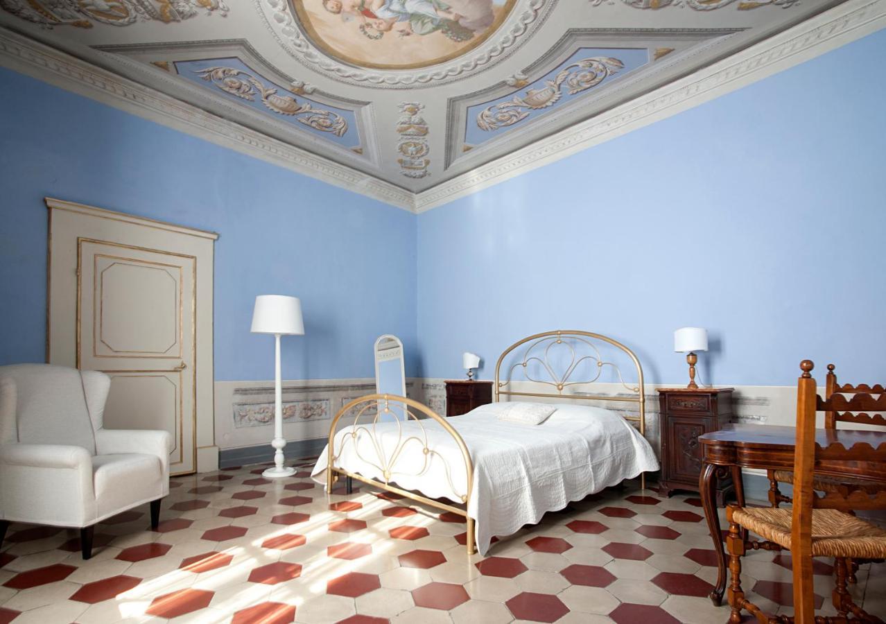 Almadelena Guest House بيزا الغرفة الصورة